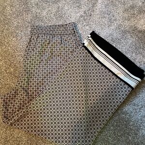 Abercrombie & Fitch Black and Tan Patterned Trousers